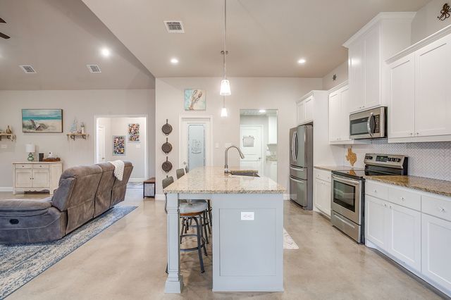 111 TREYS Way, Godley, TX 76044