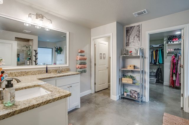 111 TREYS Way, Godley, TX 76044