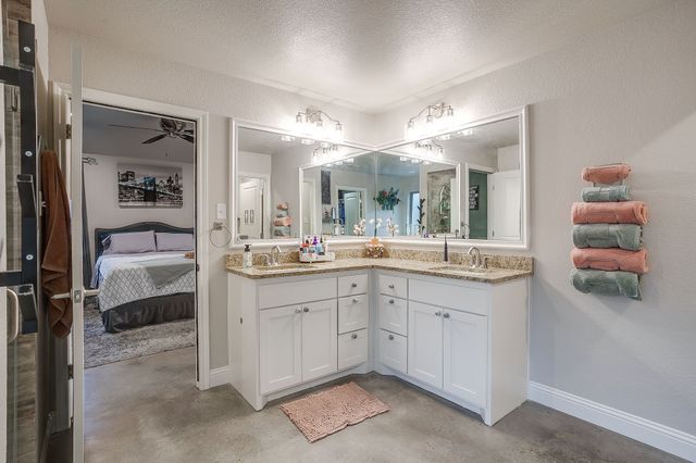 111 TREYS Way, Godley, TX 76044