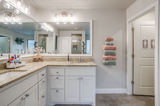 111 TREYS Way, Godley, TX 76044