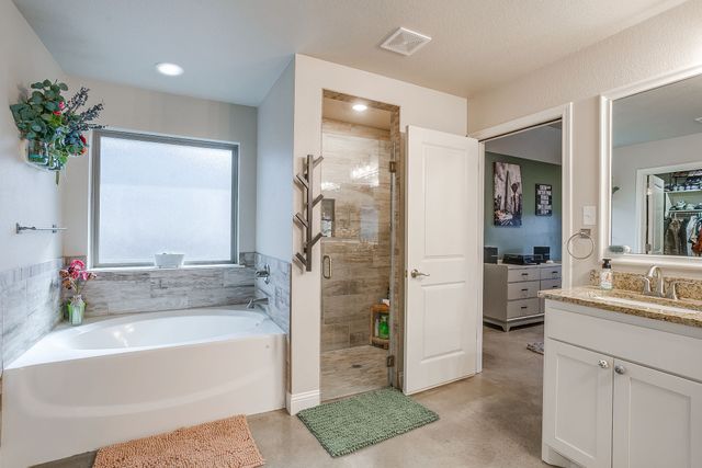 111 TREYS Way, Godley, TX 76044