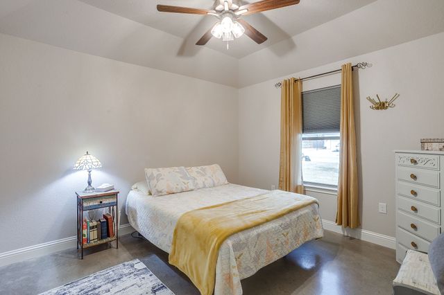 111 TREYS Way, Godley, TX 76044