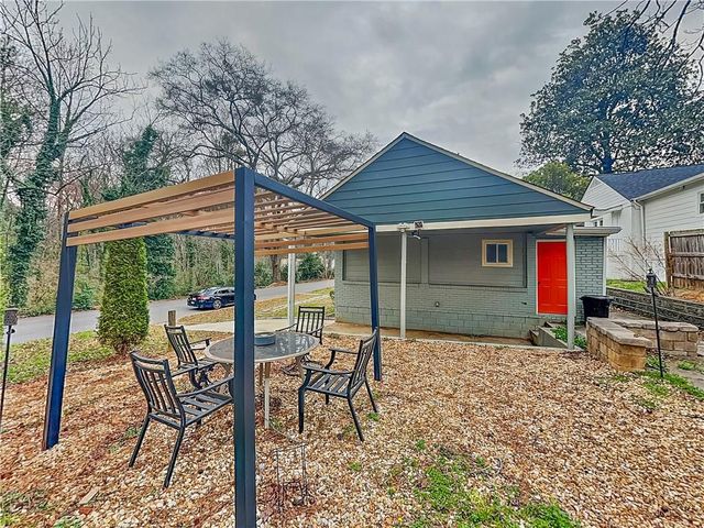 1770 Springview NW Road, Atlanta, GA 30314