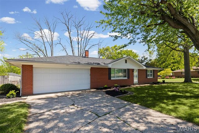 40 Joseph Drive, Fairview Heights, IL 62208