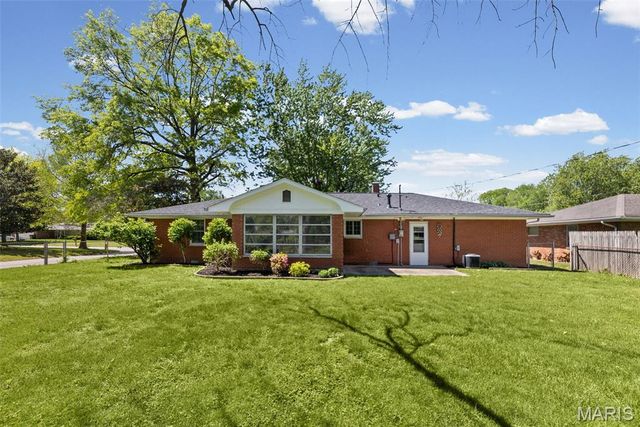 40 Joseph Drive, Fairview Heights, IL 62208