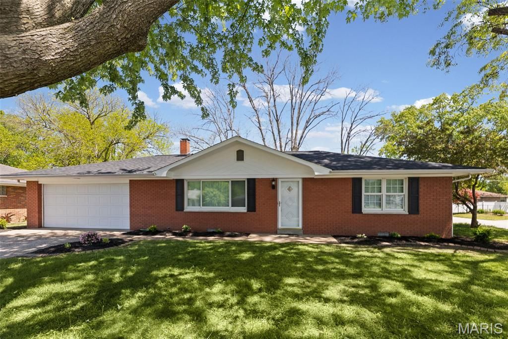 40 Joseph Drive, Fairview Heights, IL 62208