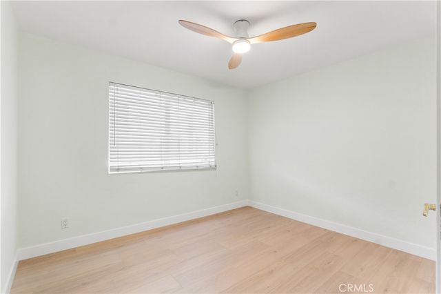 1042 Gladys 4, Long Beach, CA 90804