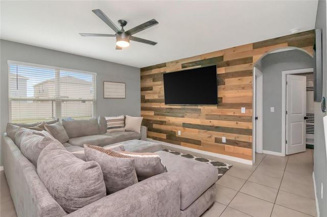 33678 JASPER STONE DR, Wesley Chapel, FL 33543