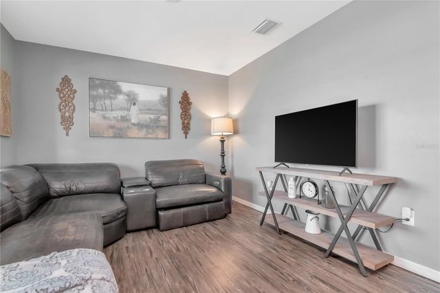 33678 JASPER STONE DR, Wesley Chapel, FL 33543