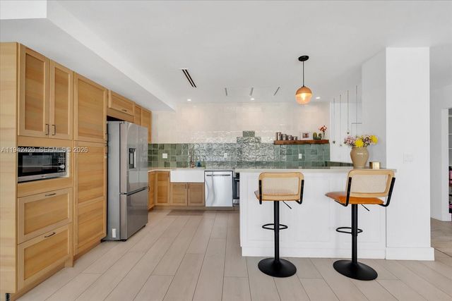 2451 Brickell Ave 17D, Miami, FL 33129