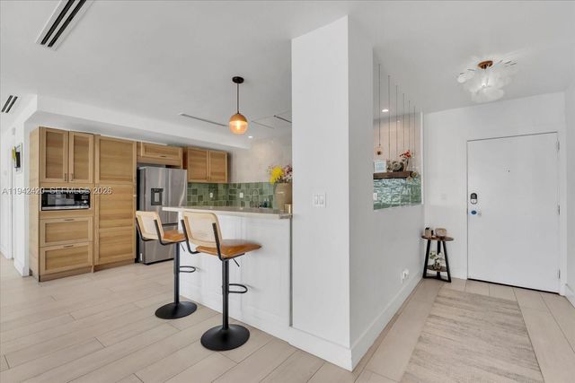 2451 Brickell Ave 17D, Miami, FL 33129