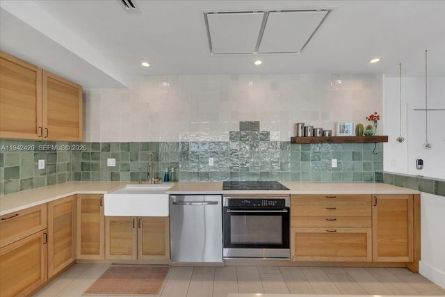 2451 Brickell Ave 17D, Miami, FL 33129