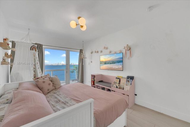 2451 Brickell Ave 17D, Miami, FL 33129