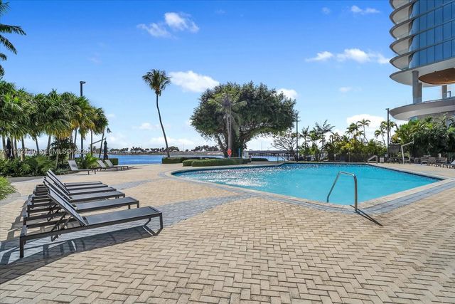 2451 Brickell Ave 17D, Miami, FL 33129