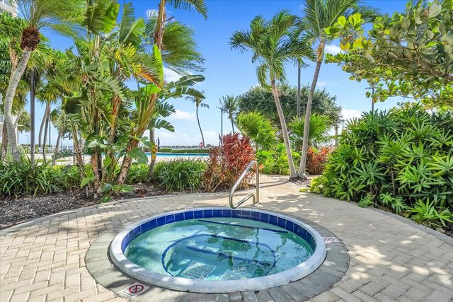 2451 Brickell Ave 17D, Miami, FL 33129