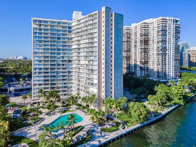 2451 Brickell Ave 17D, Miami, FL 33129
