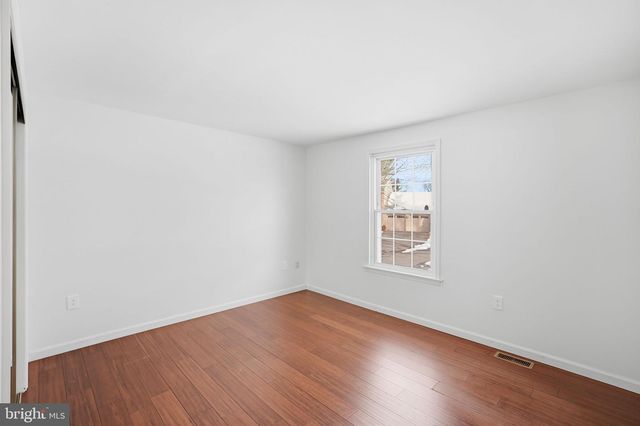 7212 GRINNELL DR, Derwood, MD 20855