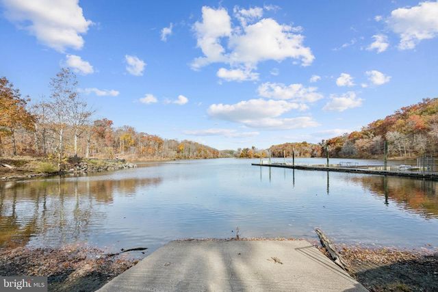 7212 GRINNELL DR, Derwood, MD 20855