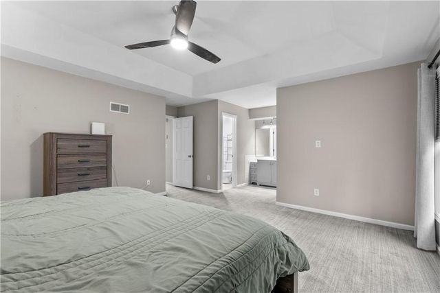 410 SE RICHARDSON Place, Lee's Summit, MO 64063