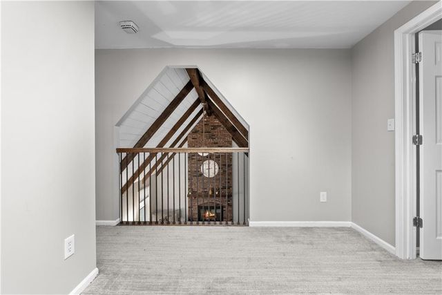 410 SE RICHARDSON Place, Lee's Summit, MO 64063
