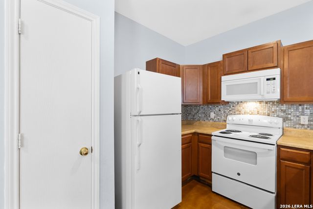 5002 Summit Wood, San Antonio, TX 78229