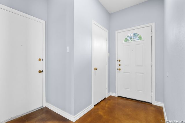 5002 Summit Wood, San Antonio, TX 78229