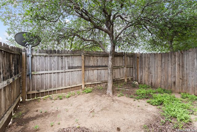 5002 Summit Wood, San Antonio, TX 78229