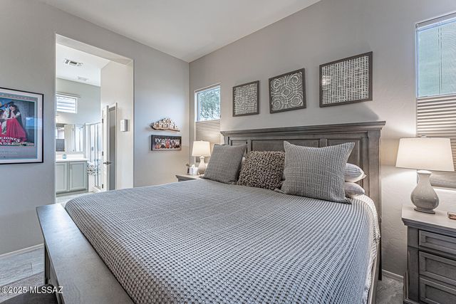 5864 S Azure Vista Way, Green Valley, AZ 85622