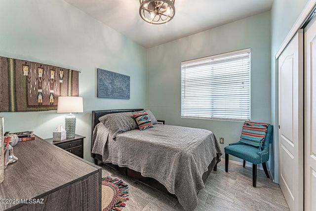 5864 S Azure Vista Way, Green Valley, AZ 85622