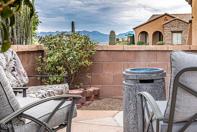 5864 S Azure Vista Way, Green Valley, AZ 85622