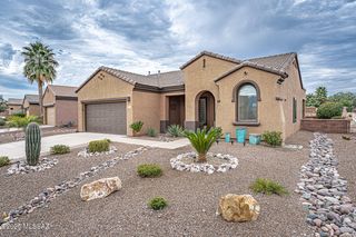 5864 S Azure Vista Way, Green Valley, AZ 85622
