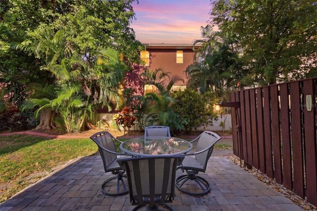 260 SANTA MARIA STREET 105, Venice, FL 34285