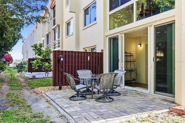 260 SANTA MARIA STREET 105, Venice, FL 34285