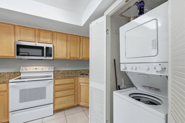 260 SANTA MARIA STREET 105, Venice, FL 34285