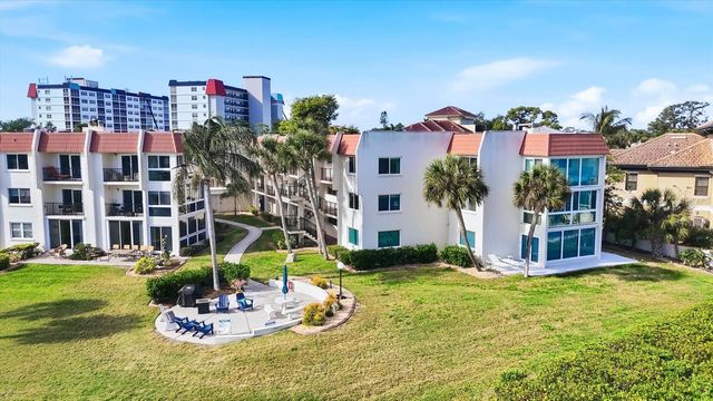 260 SANTA MARIA STREET 105, Venice, FL 34285