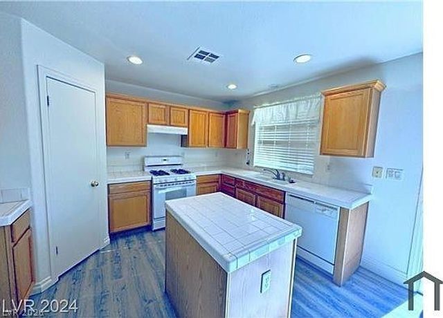 9917 Canyon Peak Drive, Las Vegas, NV 89147