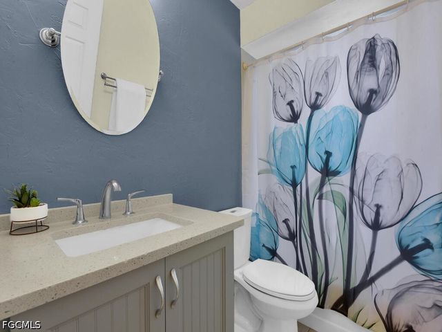 6611 Southwell DR, Fort Myers, FL 33966