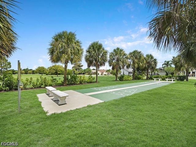 6611 Southwell DR, Fort Myers, FL 33966