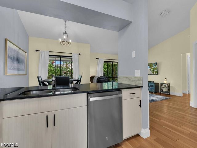 6611 Southwell DR, Fort Myers, FL 33966