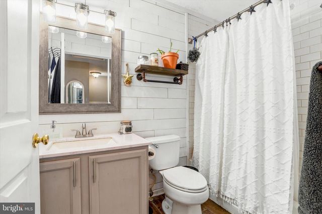 3423 WESTVIEW DR, Perkiomenville, PA 18074