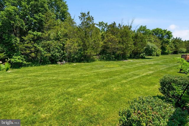 3423 WESTVIEW DR, Perkiomenville, PA 18074