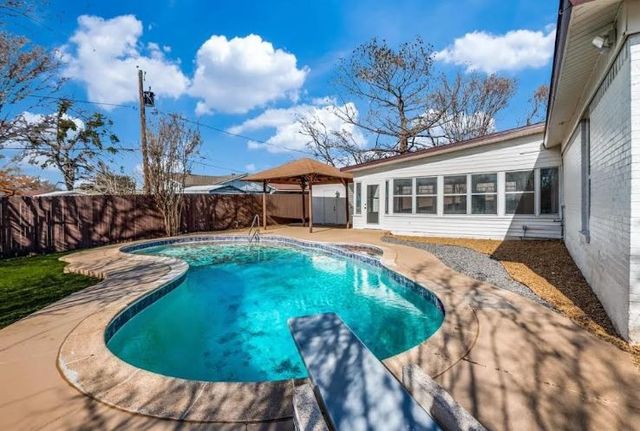 14147 Heartside Place, Farmers Branch, TX 75234