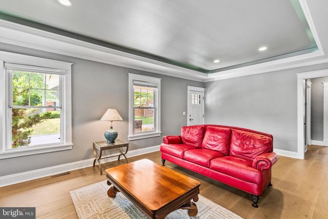 2010 LENOX ST, Camp Hill, PA 17011