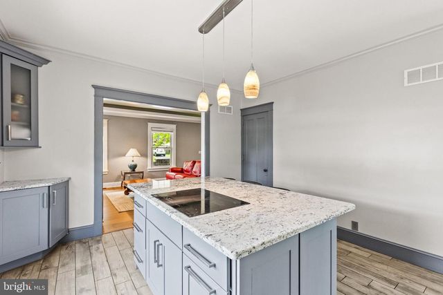 2010 LENOX ST, Camp Hill, PA 17011