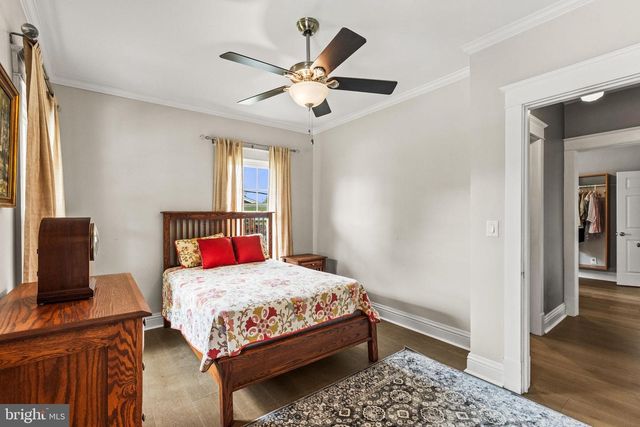 2010 LENOX ST, Camp Hill, PA 17011