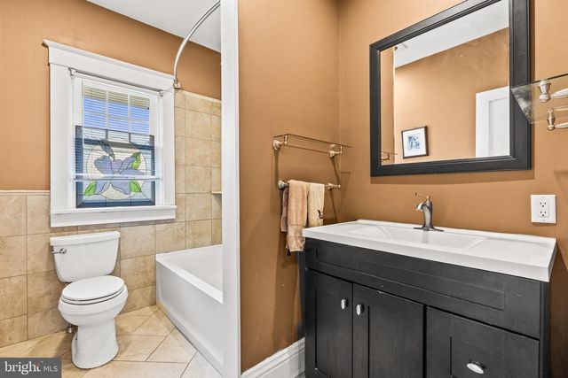2010 LENOX ST, Camp Hill, PA 17011