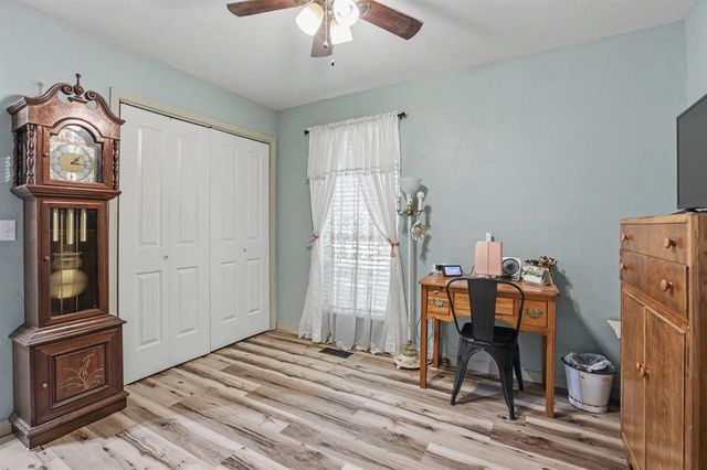 3950 W Charter Oak Road, Edmond, OK 73034