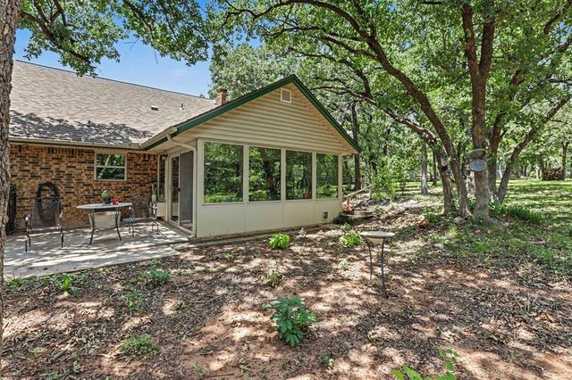 3950 W Charter Oak Road, Edmond, OK 73034