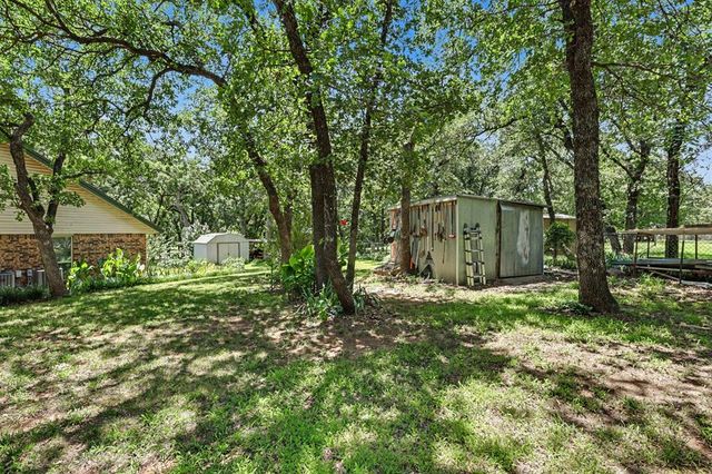 3950 W Charter Oak Road, Edmond, OK 73034