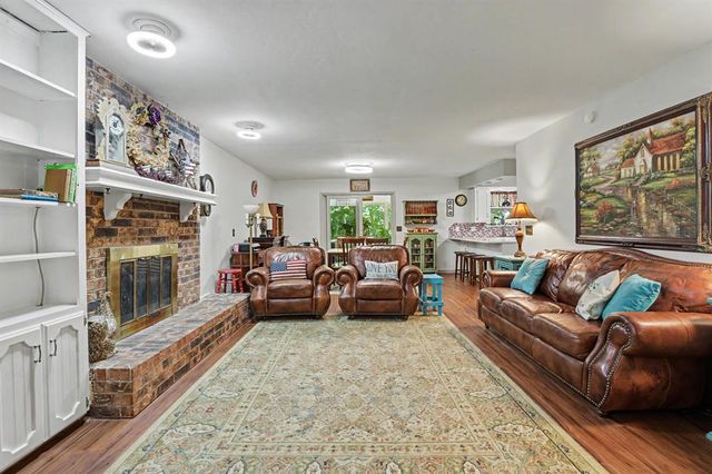 3950 W Charter Oak Road, Edmond, OK 73034